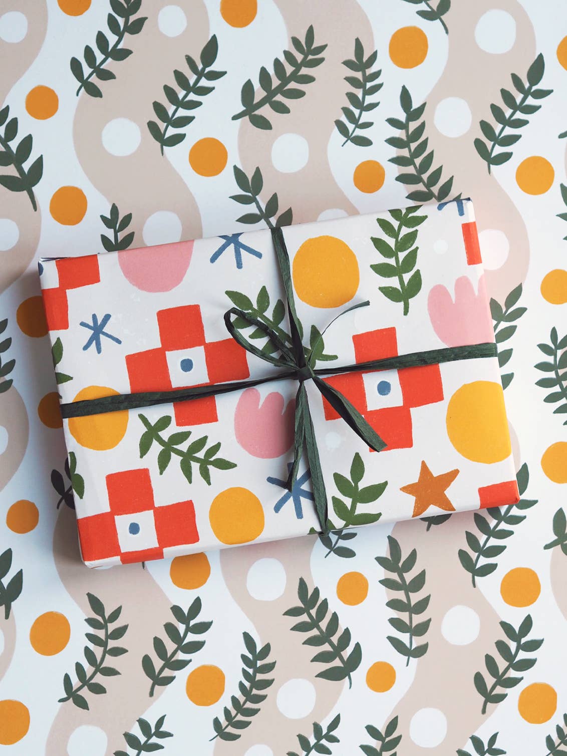 Folk I Gift Wrap